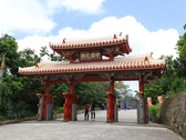 首里城は沖縄を代表する観光地です